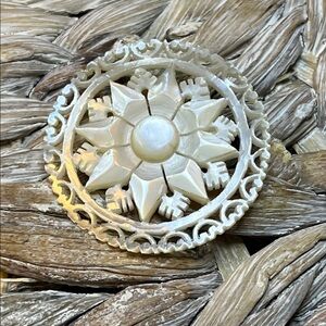 Star of Bethlehem Mother of Pearl Brooch